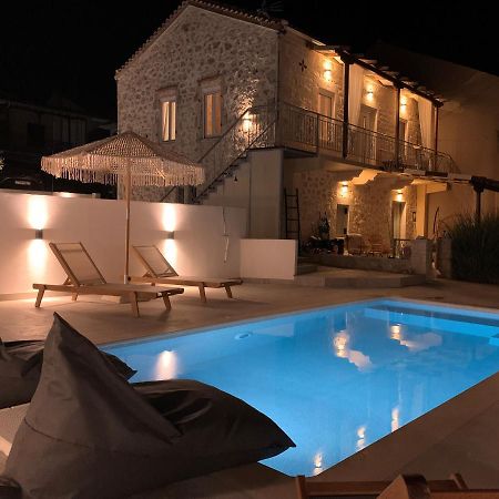 Mangata Suites Homes With Private Pools Spartokhórion Zewnętrze zdjęcie