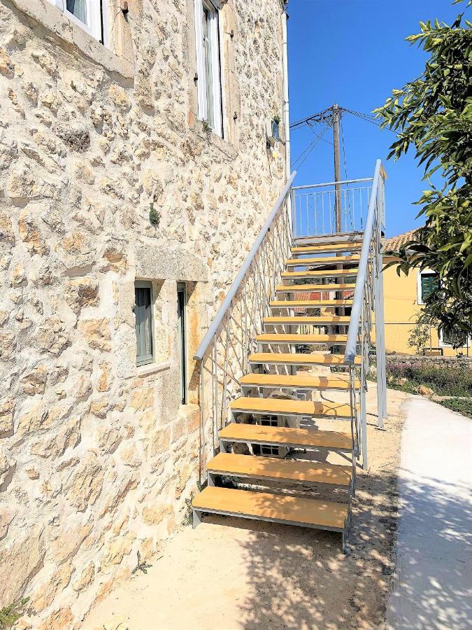 Mangata Suites Homes With Private Pools Spartokhórion Zewnętrze zdjęcie